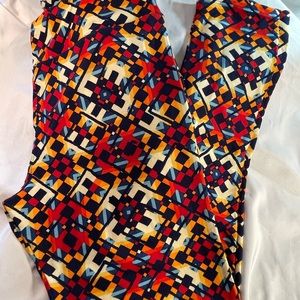 LuLaRoe Patterned Leggings TC